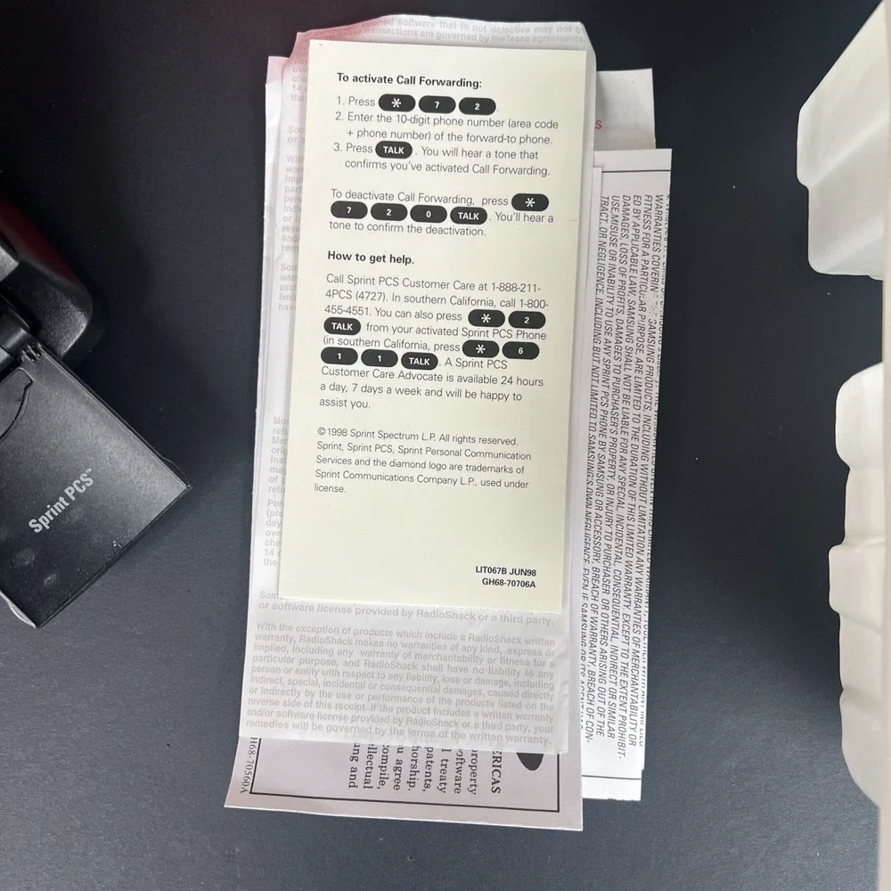 VTG Sprint PCS Samsung SCH-2000 Cell Phone w/ Box Charger Manuals Powers On
